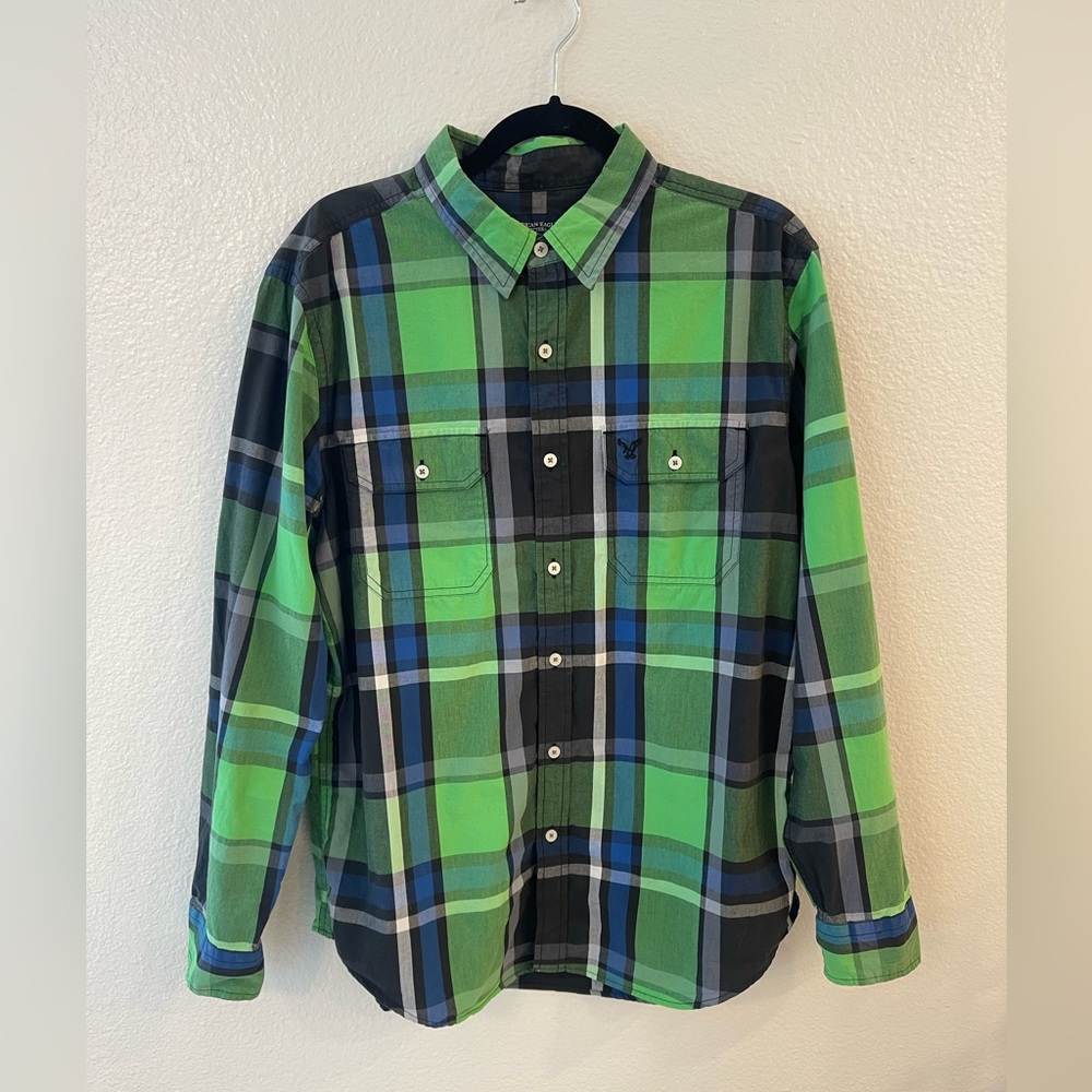 American Eagle long Sleeve Plaid Button Down Size L Athletic Fit